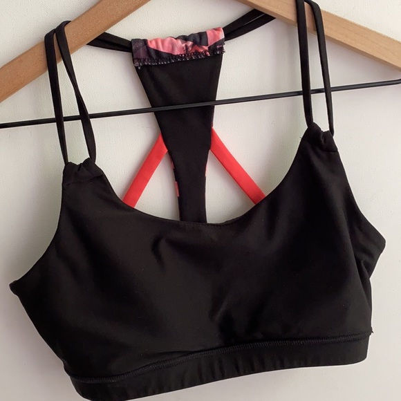 Mondetta Black and Strappy sports bra, Size S - Picture 3 of 12